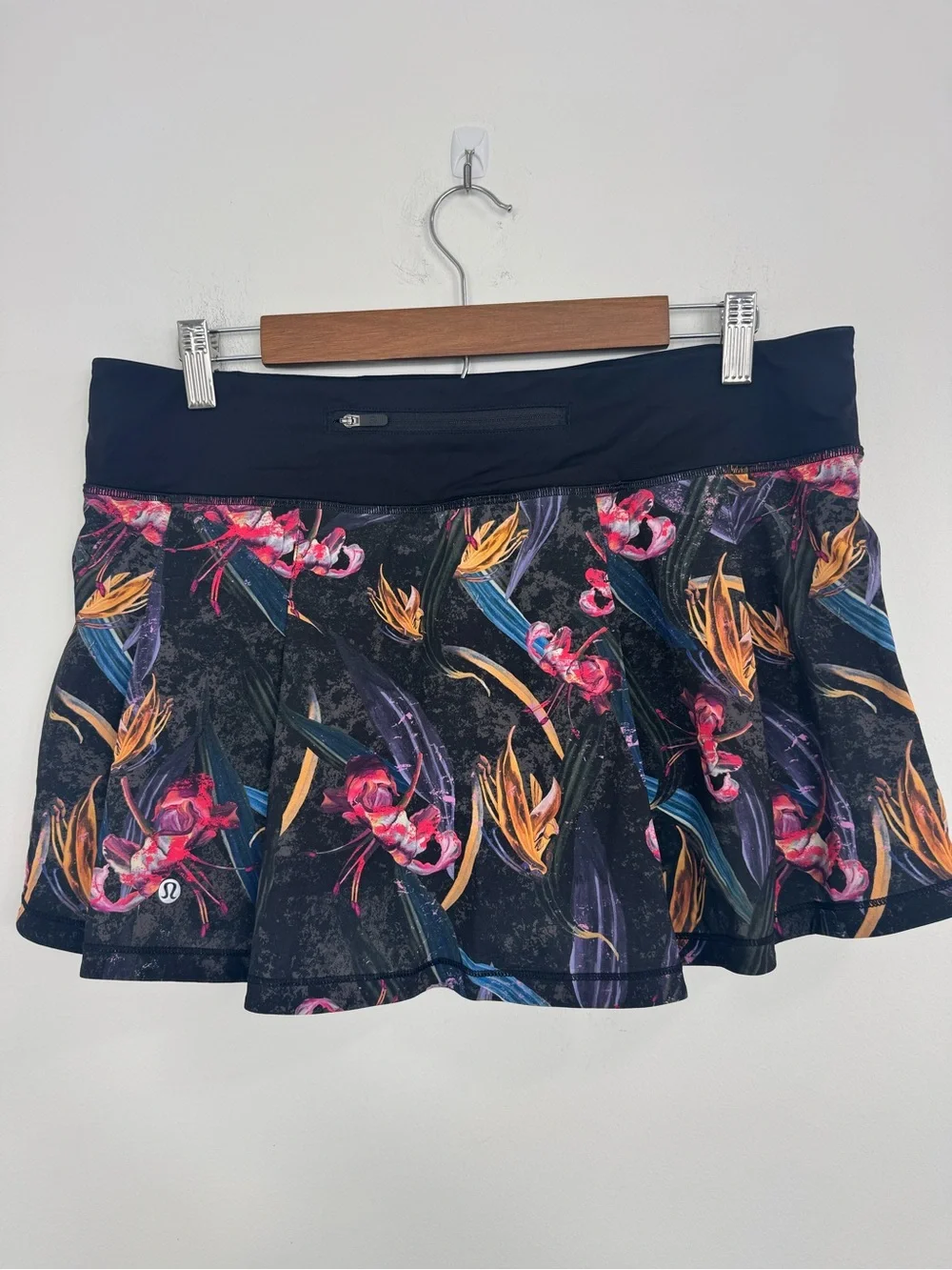 Lululemon Pace Rival Skirt Size 10 Black Floral Tennis Skort Zip Pocket